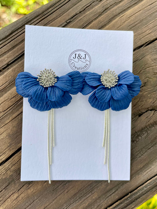 Navy with Silver Tone (worn with or without chains)