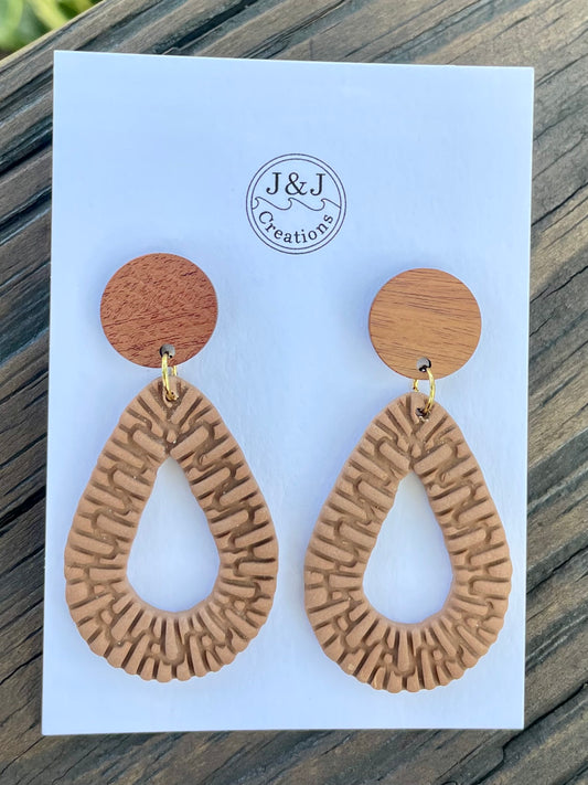 Faux Rattan Teardrop